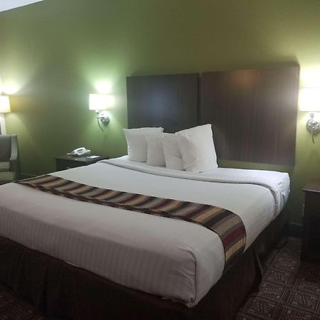 Best Western Rayne Inn מראה חיצוני תמונה