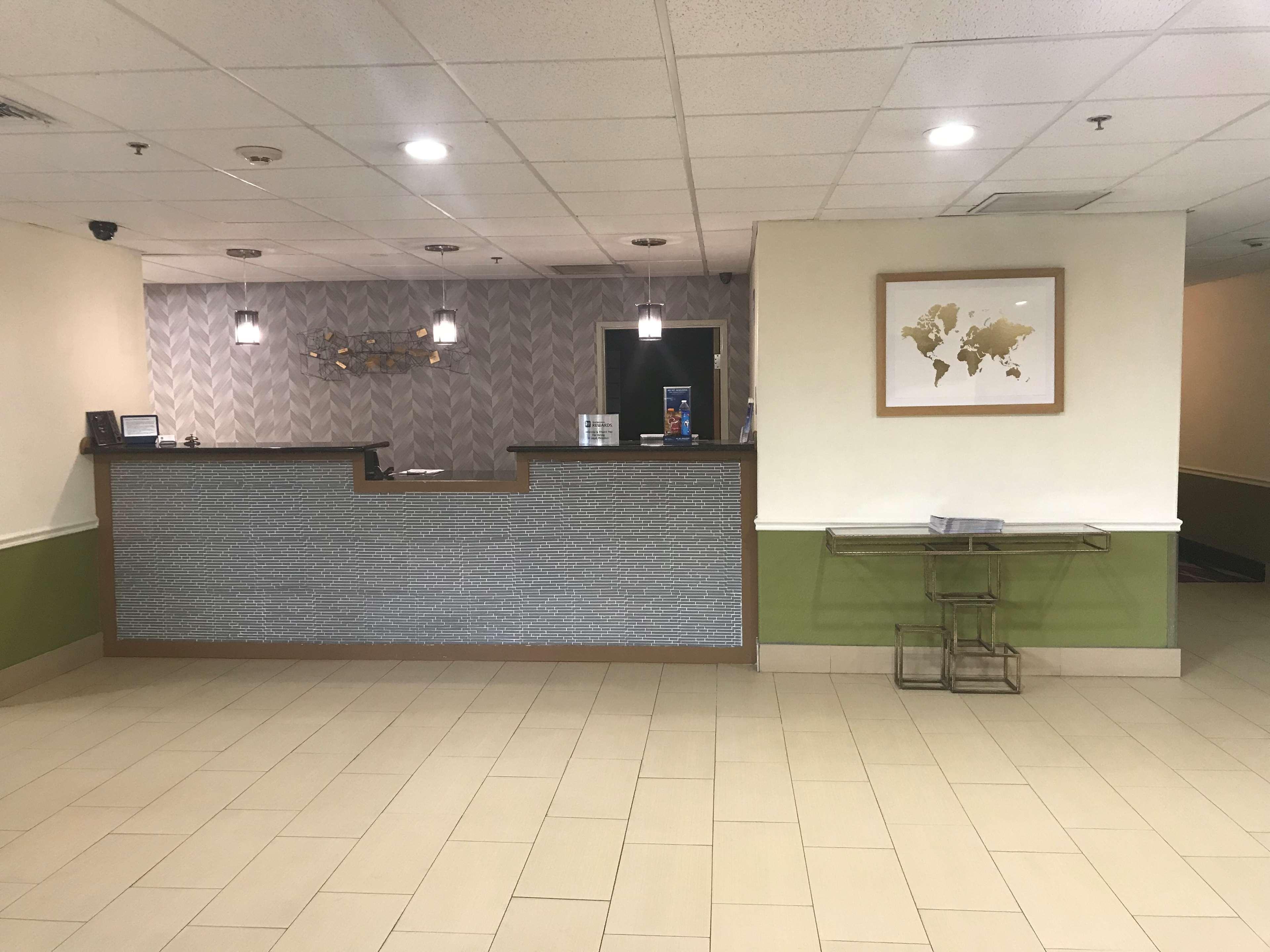 Best Western Rayne Inn מראה חיצוני תמונה